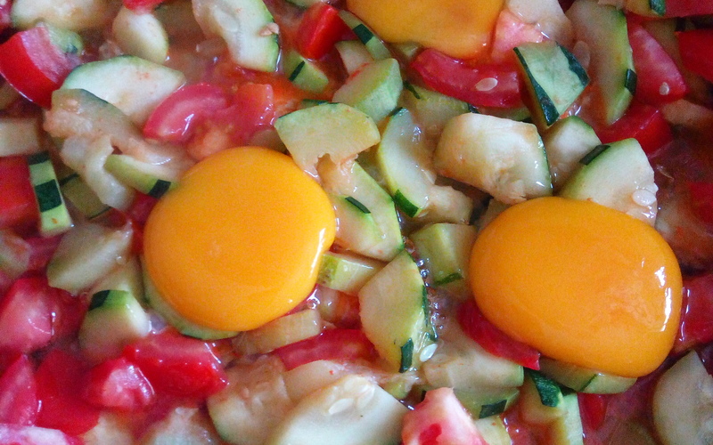Recette Tomates courgettes oeufs rapide pas chère et facile > Cuisine