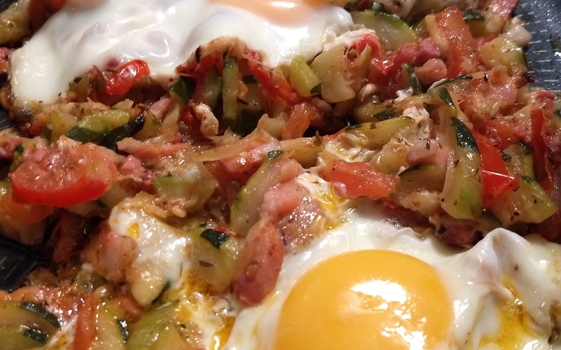 Recette tomates courgettes oeufs rapide facile | Cuisine Etudiant