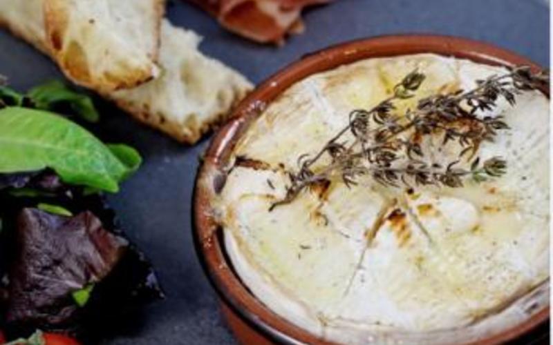 Recette CAMEMBERT AU FOUR économique et simple > Cuisine Étudiant