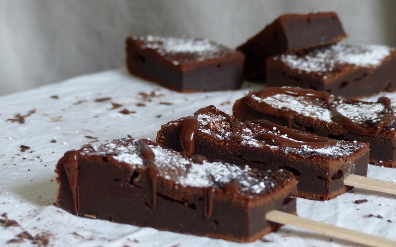 Recette Fondant Au Chocolat Au Lait De Michel Et Augustin Economique Cuisine Etudiant