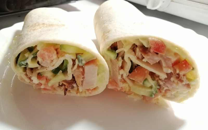 Recette Wraps Poulet tomates concombres économique > Cuisine Étudiant