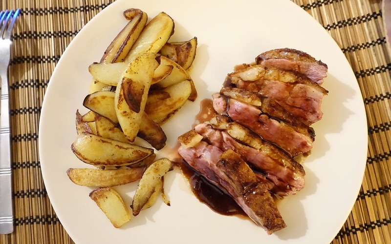 Recette Magret de Canard au miel & Pommes de terre sautées économique